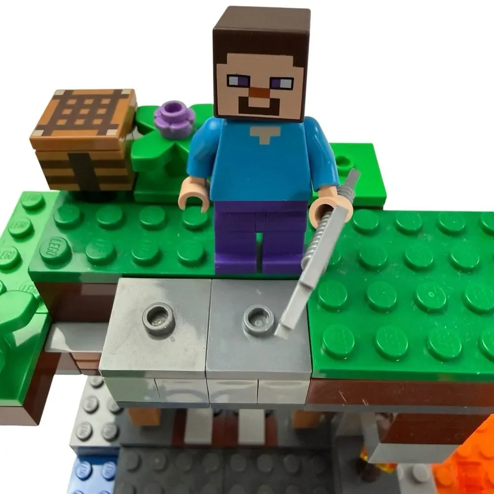 LEGO Minecraft The Abandoned Mine 21166 Manual - No Box - Missing one piece